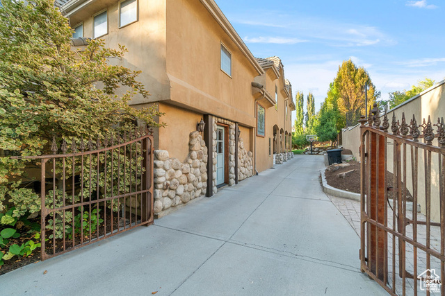 Photo 16 for MLS #2117437 at 2415 E Karren St