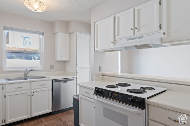 Photo 9 for MLS #2117439 at 2892 W Roxborough Ct