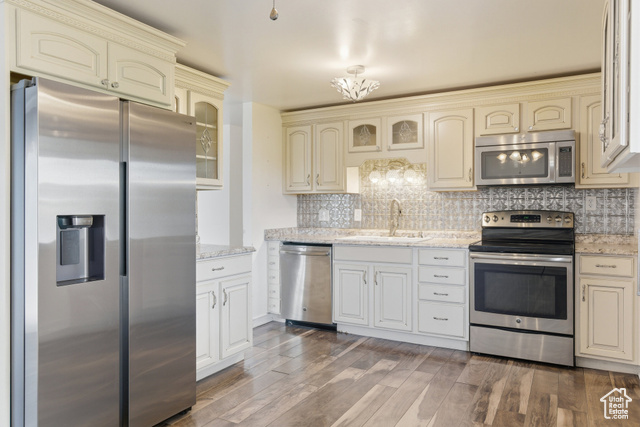 Photo 9 for MLS #2117454 at 1156 E Serpentine Way