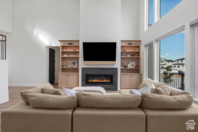Photo 5 for MLS #2117455 at 1094 W 1425 North