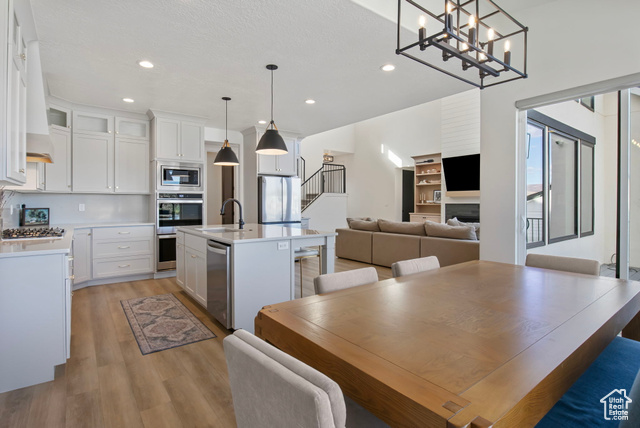 Photo 11 for MLS #2117455 at 1094 W 1425 North