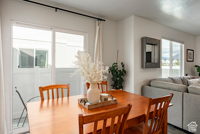 Photo 5 for MLS #2117456 at 1046 E Jack Dr