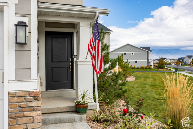 Photo 19 for MLS #2117456 at 1046 E Jack Dr
