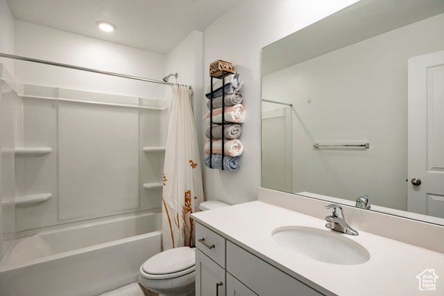 Photo 12 for MLS #2117456 at 1046 E Jack Dr