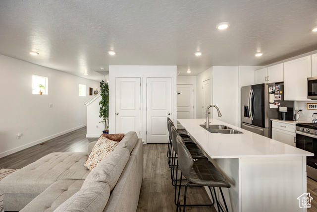 Photo 6 for MLS #2117456 at 1046 E Jack Dr