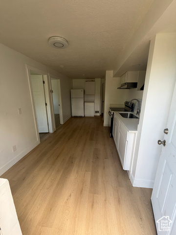 Photo 11 for MLS #2117476 at 2016 W Hewwood Cir