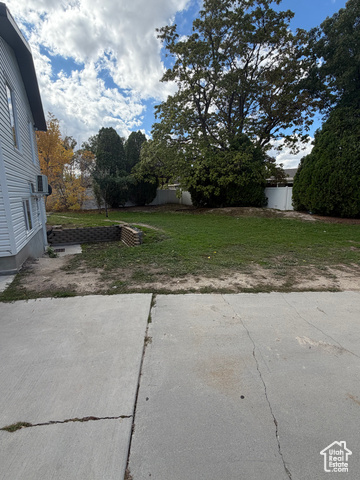 Photo 4 for MLS #2117476 at 2016 W Hewwood Cir
