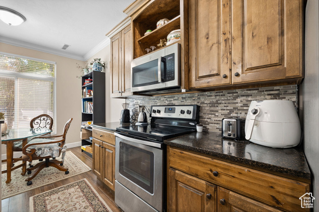 Photo 11 for MLS #2117488 at 1015 N 995 West