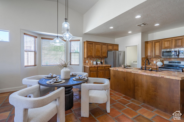 Photo 15 for MLS #2117491 at 1007 N Mountainside Ave
