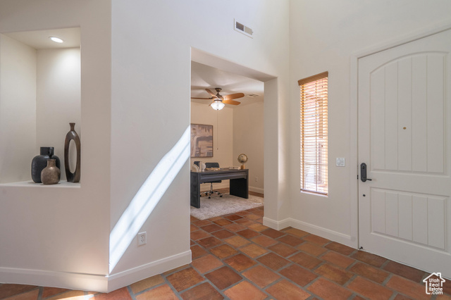 Photo 9 for MLS #2117491 at 1007 N Mountainside Ave