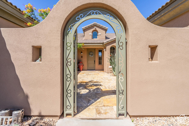 MLS #2117491 - 1007 N Mountainside Ave