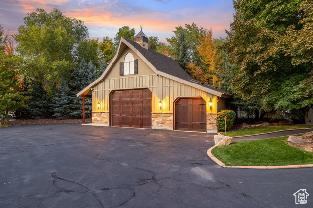 Photo 9 for MLS #2117501 at 2238 E Cottonwood Cove Ln