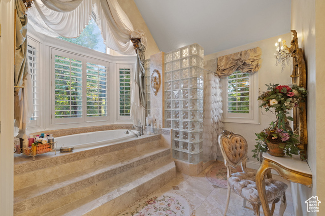 Photo 27 for MLS #2117501 at 2238 E Cottonwood Cove Ln