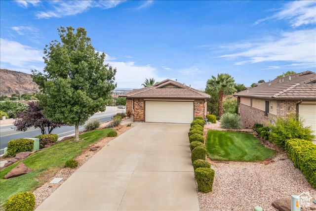 View photos for 639 W Uxbridge Cir MLS #2117527 - 639 W Uxbridge Cir