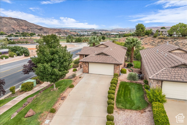 Photo 11 for MLS #2117527 at 639 W Uxbridge Cir