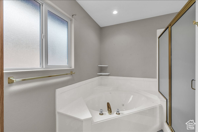 Photo 31 for MLS #2117527 at 639 W Uxbridge Cir