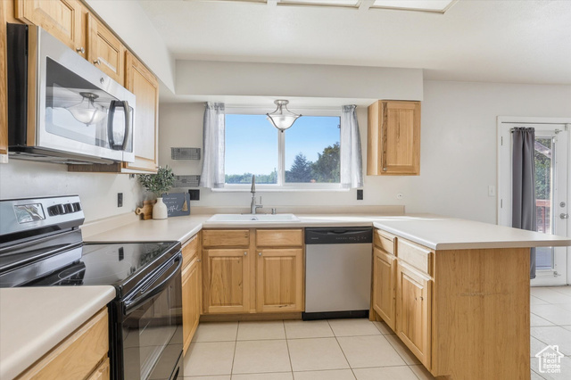 Photo 14 for MLS #2117541 at 643 N Eccles Ave