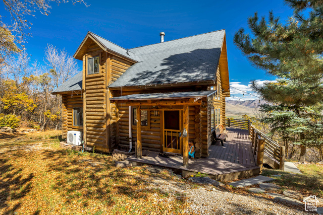 Photo 3 for MLS #2117546 at 3978 E 1950 North