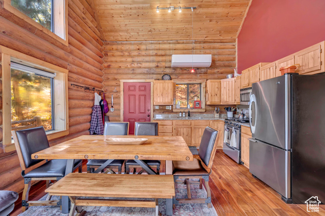 Photo 8 for MLS #2117546 at 3978 E 1950 North