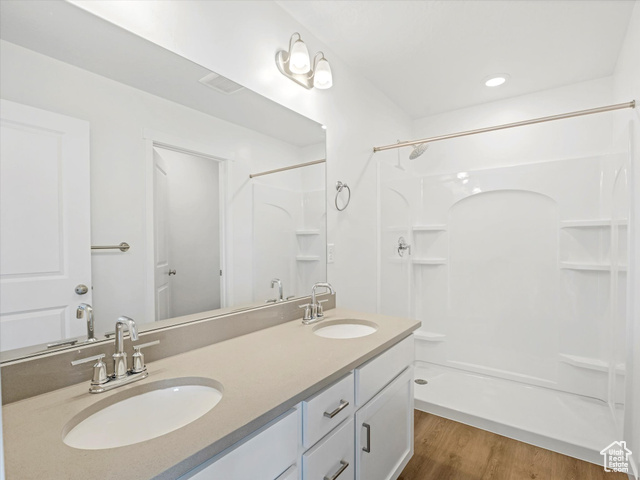 Photo 16 for MLS #2117568 at 2362 E Woodbury Ln