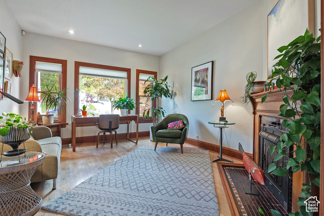 Photo 16 for MLS #2117575 at 716 E 4th Ave