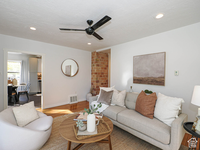 Photo 5 for MLS #2117578 at 1534 S 200 East