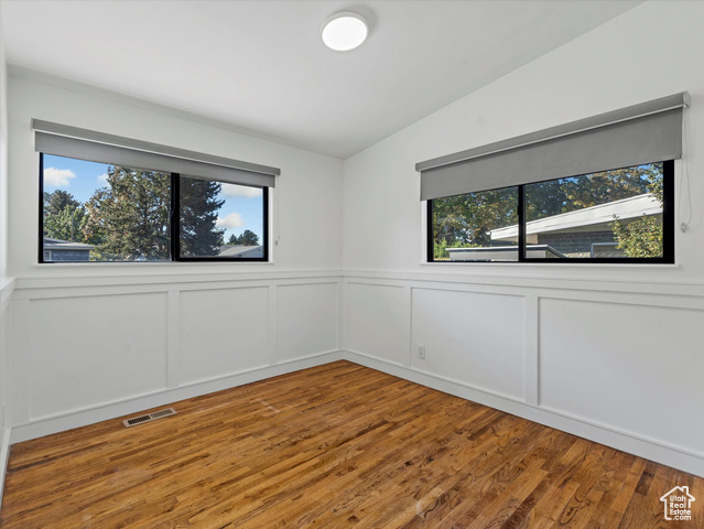 Photo 16 for MLS #2117579 at 2203 E Vimont Ave