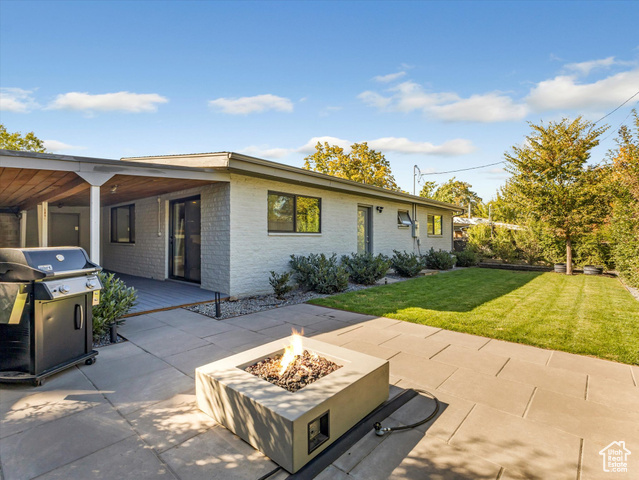 Photo 20 for MLS #2117579 at 2203 E Vimont Ave