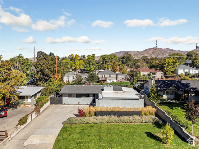 Photo 27 for MLS #2117579 at 2203 E Vimont Ave