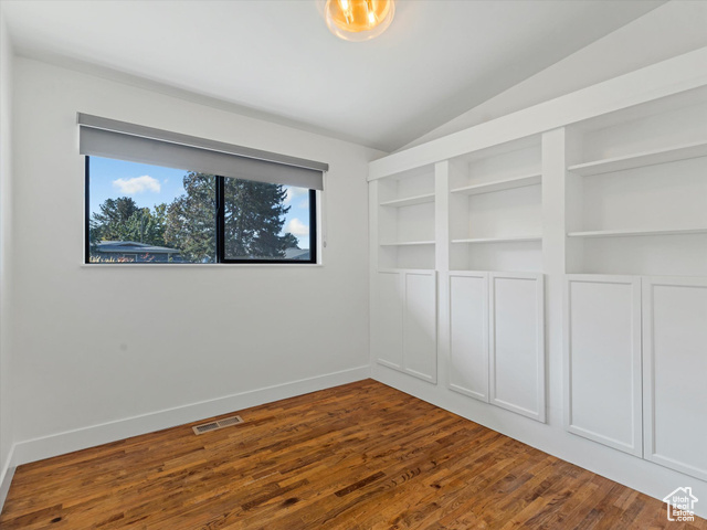 Photo 10 for MLS #2117579 at 2203 E Vimont Ave