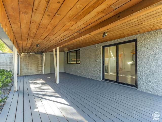 Photo 19 for MLS #2117579 at 2203 E Vimont Ave