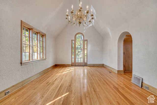 Photo 7 for MLS #2117591 at 1458 E Princeton Ave