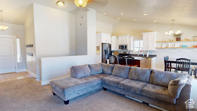Photo 4 for MLS #2117605 at 3809 E Hollow Crest Dr