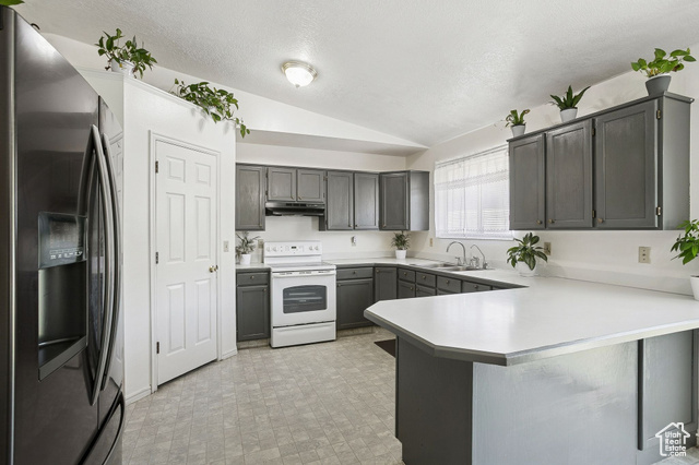 Photo 8 for MLS #2117606 at 330 W Meadowbrook Dr