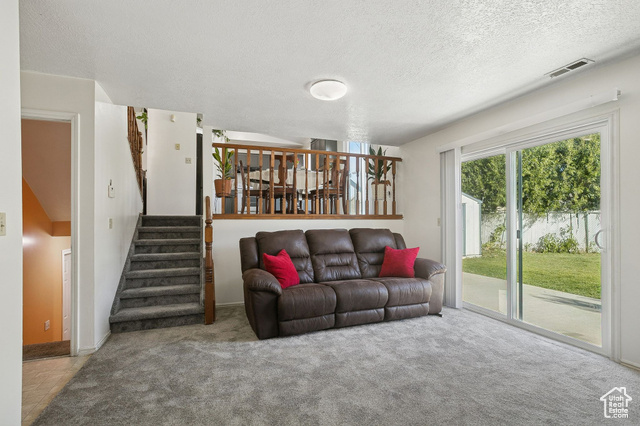 Photo 14 for MLS #2117606 at 330 W Meadowbrook Dr