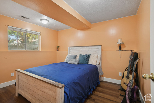 Photo 15 for MLS #2117606 at 330 W Meadowbrook Dr
