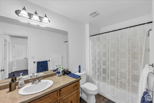 Photo 10 for MLS #2117627 at 1277 W Las Hurdes Dr