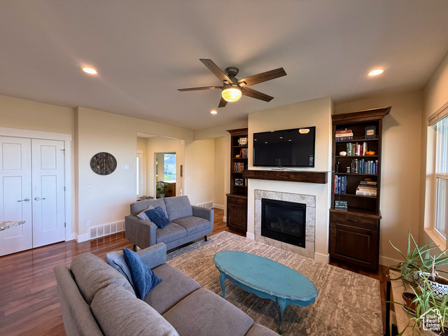 Photo 7 for MLS #2117644 at 891 E 240 South