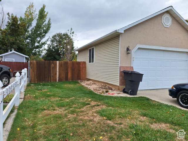 Photo 3 for MLS #2117668 at 635 W Liberty Cir