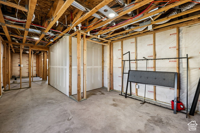 Photo 30 for MLS #2117673 at 3936 S Sennie Dr