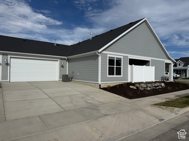 Photo 2 for MLS #2117674 at 28 S 3830 West #424