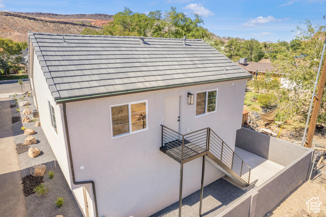 Photo 17 for MLS #2117683 at 375 S 200 West