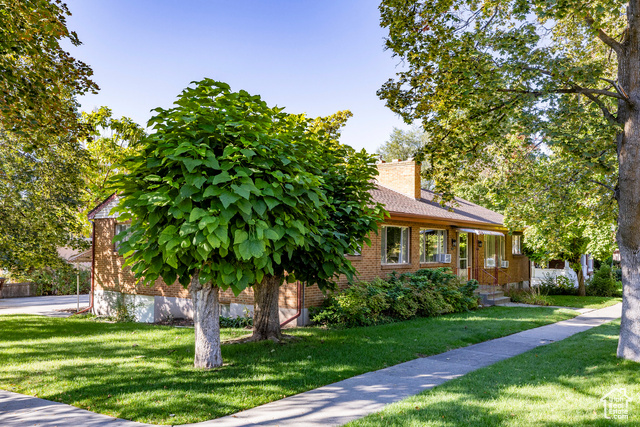 Photo 20 for MLS #2117690 at 636 E 2nd Ave
