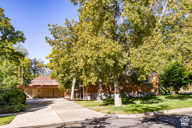 Photo 24 for MLS #2117690 at 636 E 2nd Ave