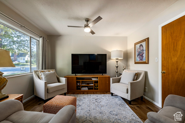 Photo 6 for MLS #2117690 at 636 E 2nd Ave