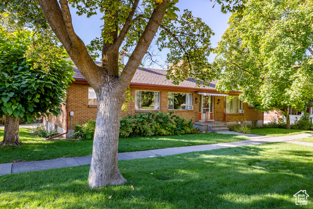 Photo 18 for MLS #2117690 at 636 E 2nd Ave