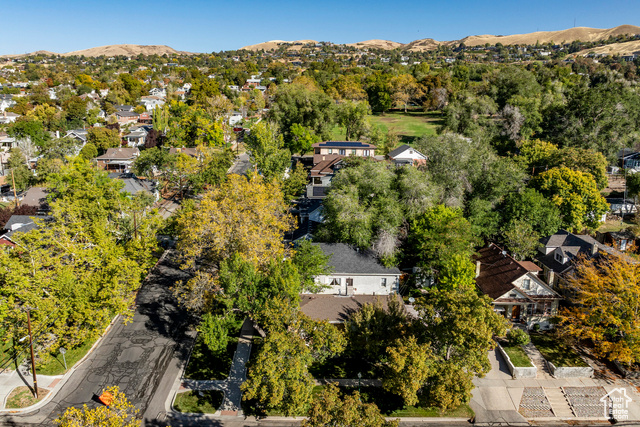 Photo 23 for MLS #2117693 at 803 E 6th Ave