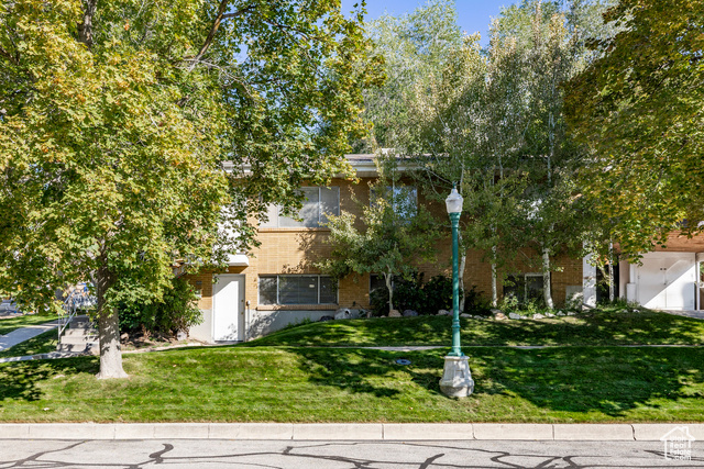 Photo 19 for MLS #2117693 at 803 E 6th Ave