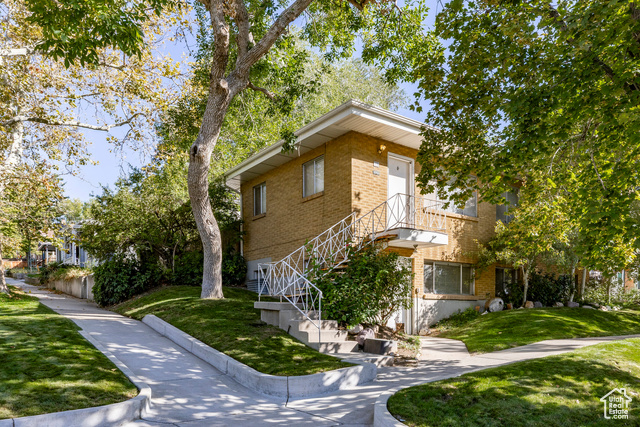 Photo 22 for MLS #2117693 at 803 E 6th Ave