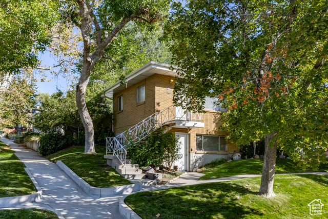 Photo 20 for MLS #2117693 at 803 E 6th Ave
